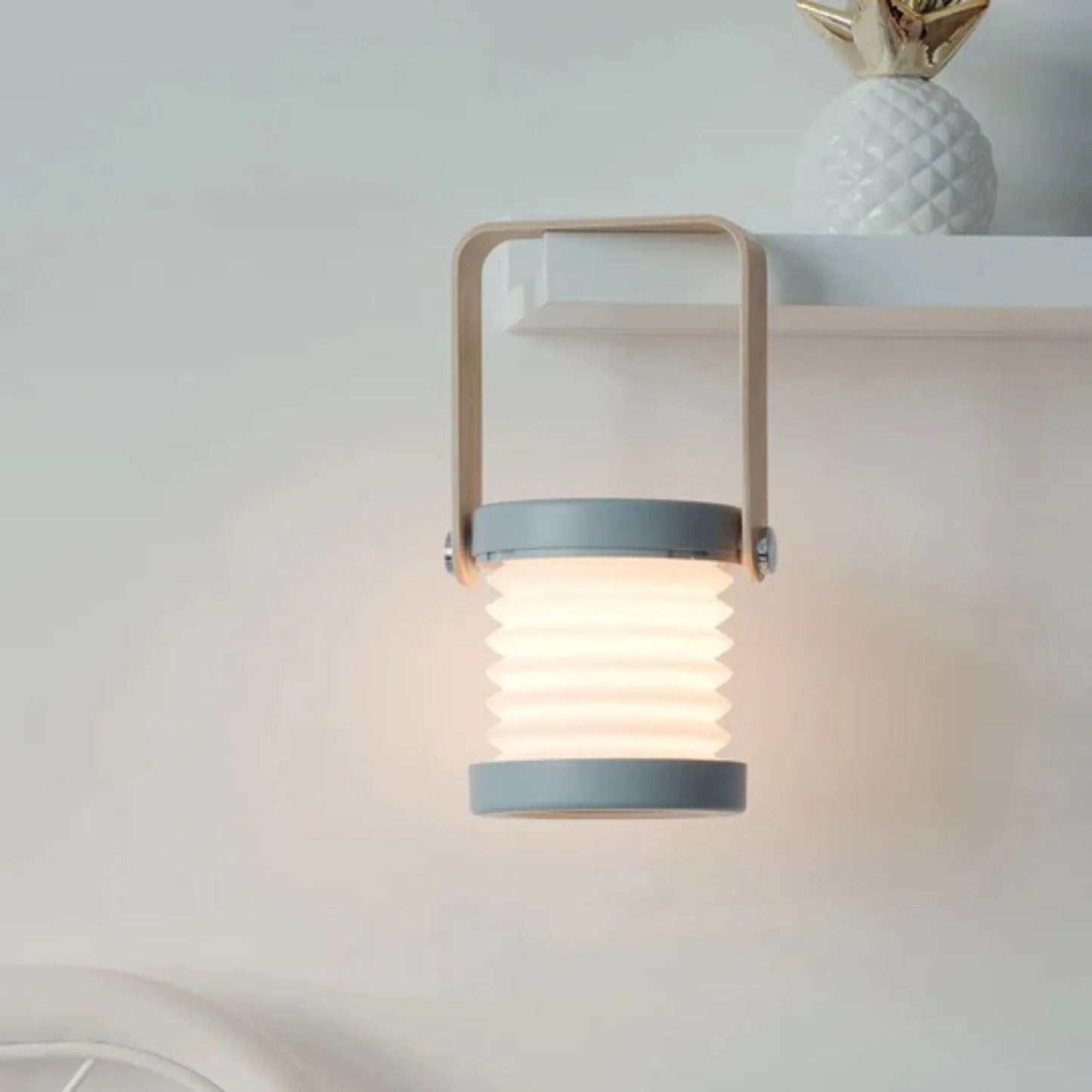 LumiFold™: The Ultimate Collapsible Lamp!